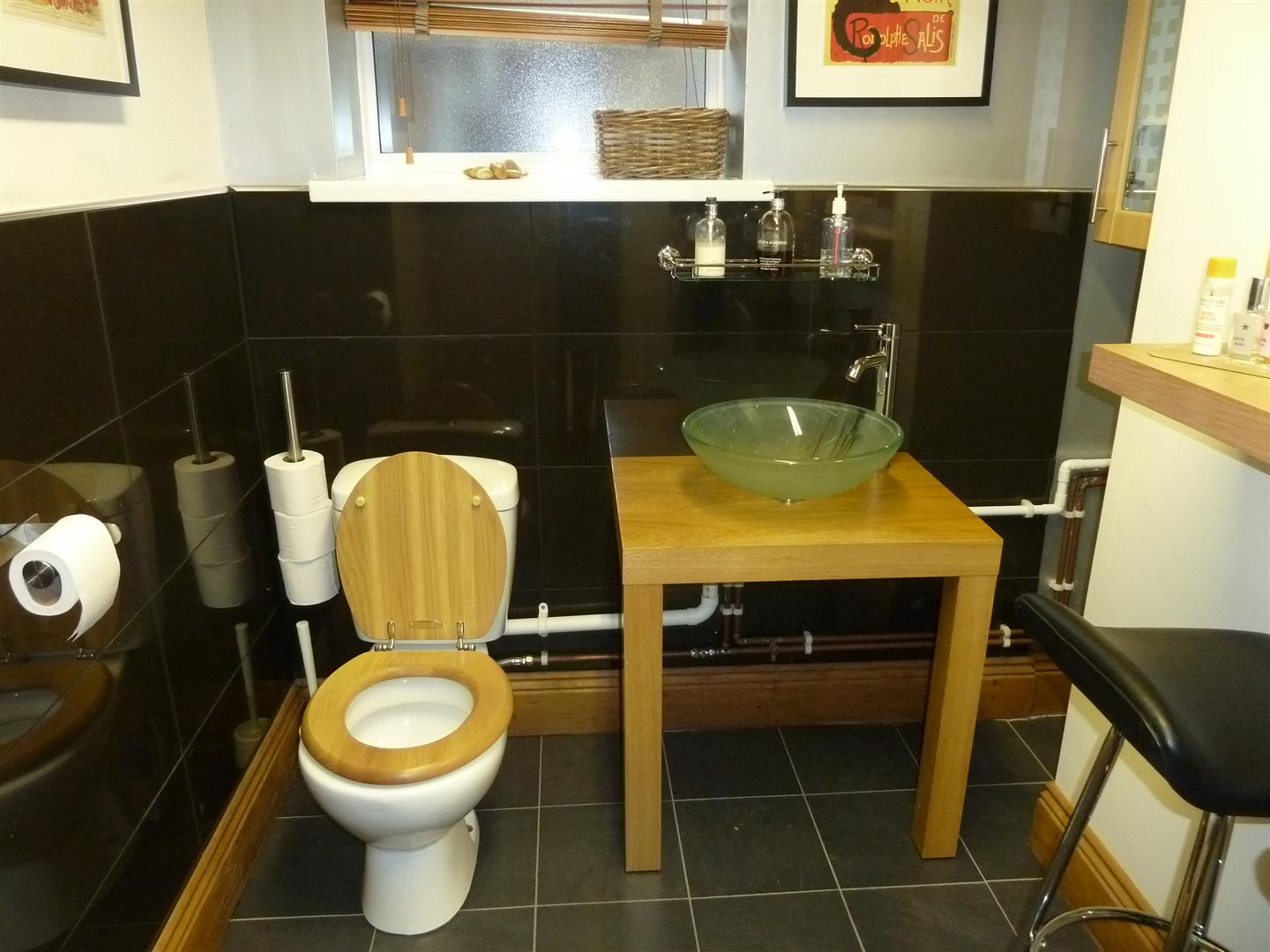 CLOAKROOM